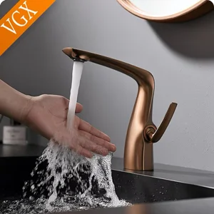 VGX Brushed Kitchen Faucet Sink Faucets Rubber Pull Down Stream Sprayer Taps Rotatable Kitchen Mixer Water Tap Hot Cold Crane